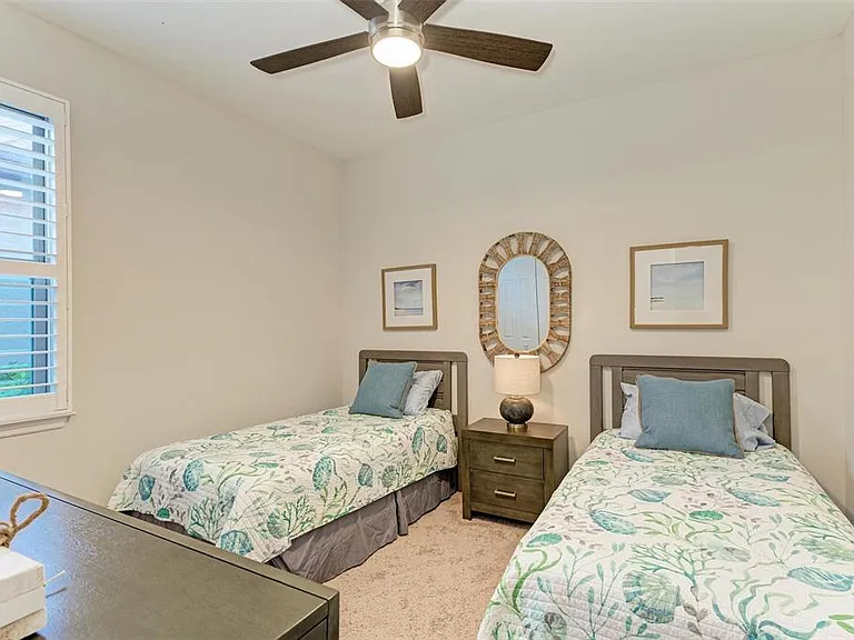 228 Maraviya Blvd — Photo 36