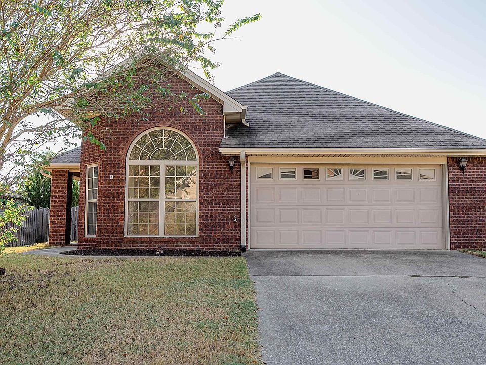 1st image of 326 Ivy Hills Cir