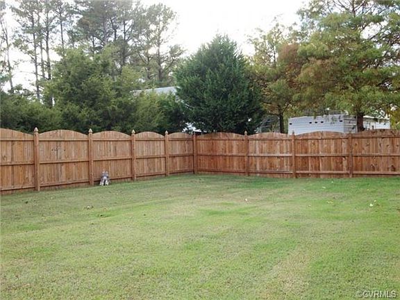 5th image of 935 Stonemeadow Dr