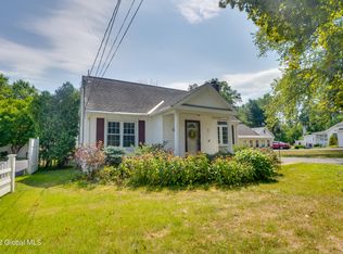 378 Ballston Rd, Glenville, NY 12302