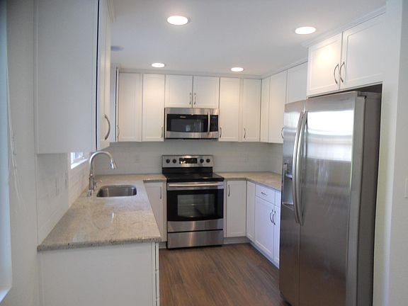 2nd image of 10548 NE 141st St