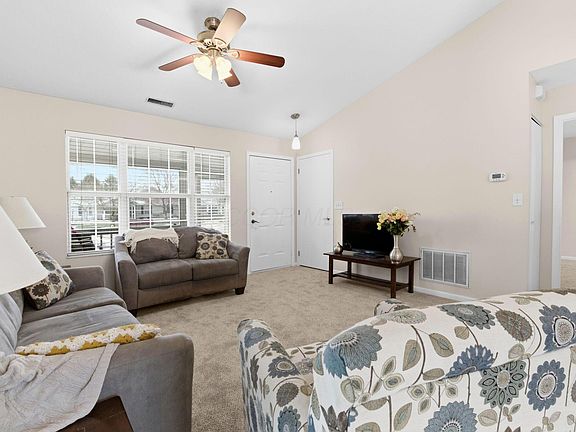4th image of 8574 Victoria Meadow Ln