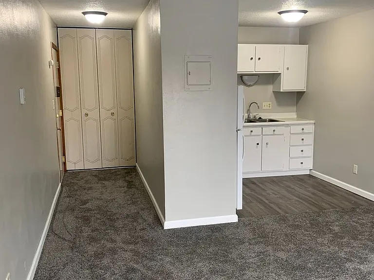 118 E Phillip Ave — Photo 5