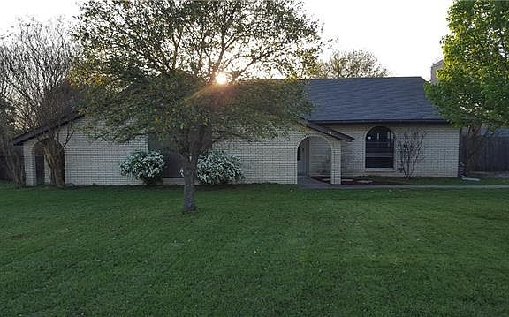 2nd image of 140 Creekview Dr E