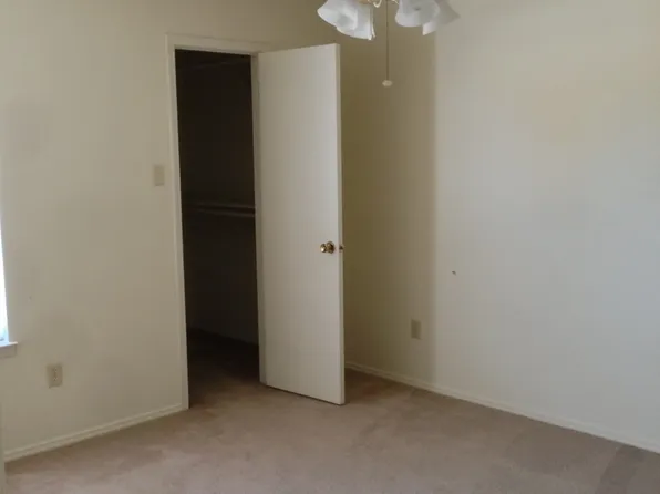1404 Chapel Ridge Rd, Woodway, TX 76712