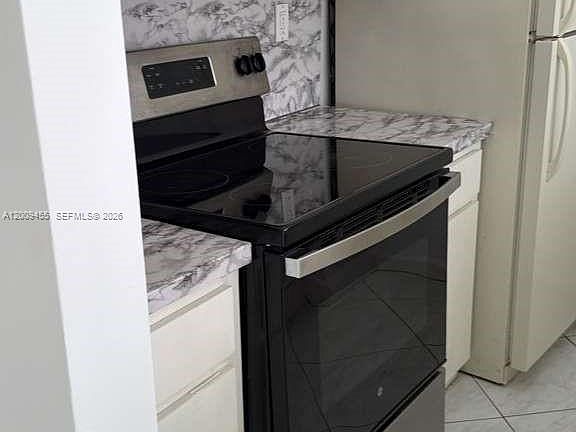 4th image of 6995 NW 186th St APT E507