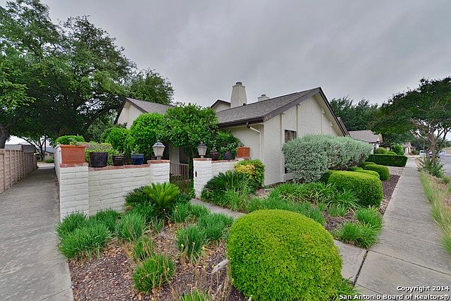 1st image of 5820 Archwood Dr