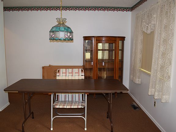 5th image of 1266 Laurel Ave