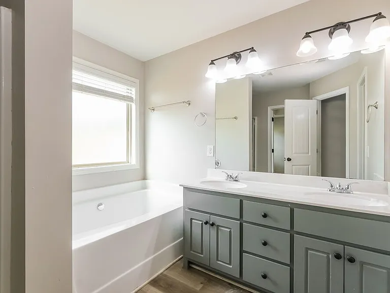 844 Pinnacle Dr — Photo 13