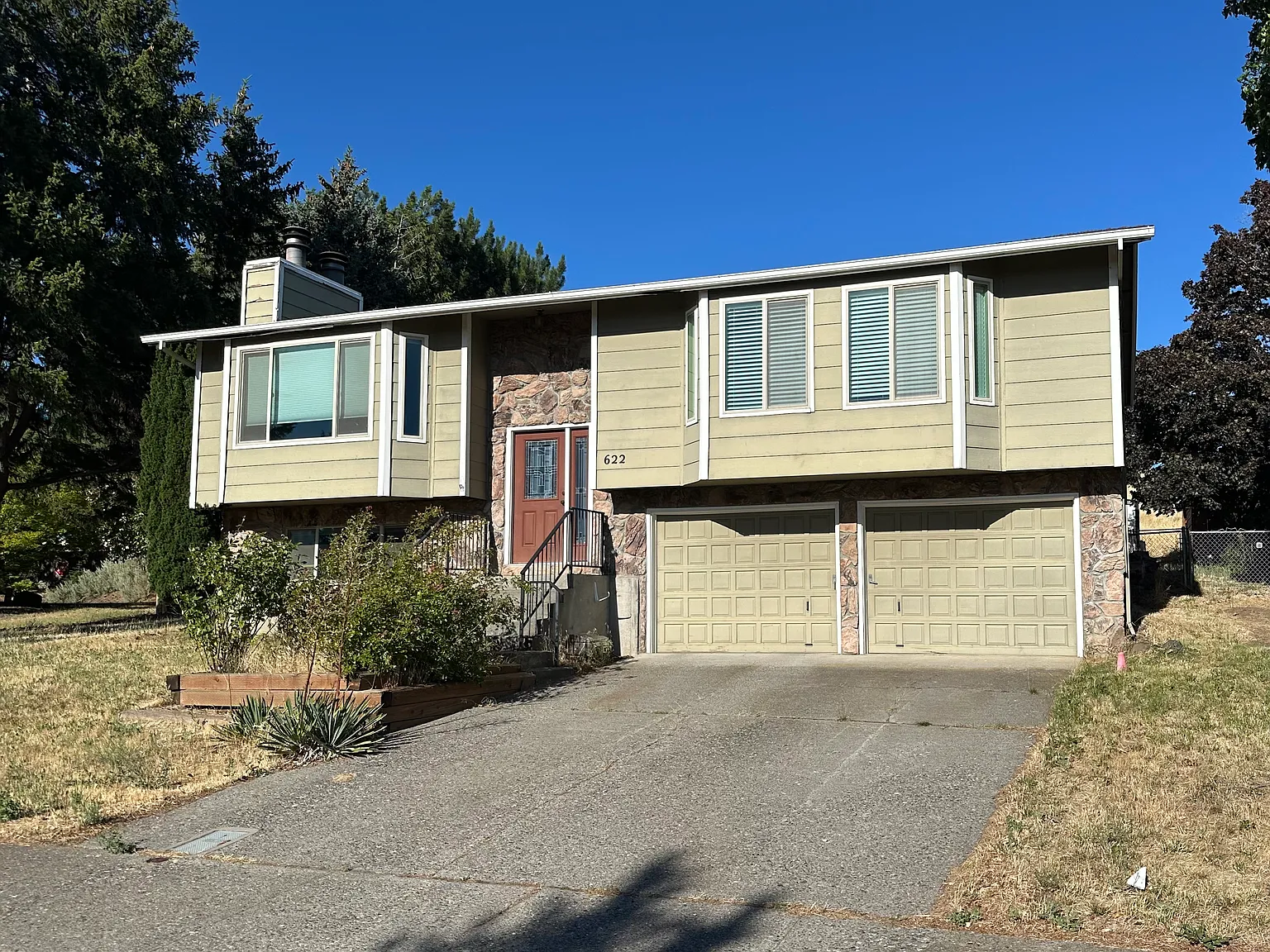 3 bed, 1500 sqft, $3,450 — Photo 1