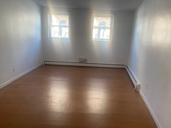 148 Chestnut Ave #1, Jersey City, NJ 07306