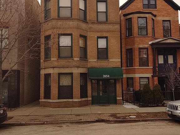 2nd image of 5701 N Milwaukee Ave