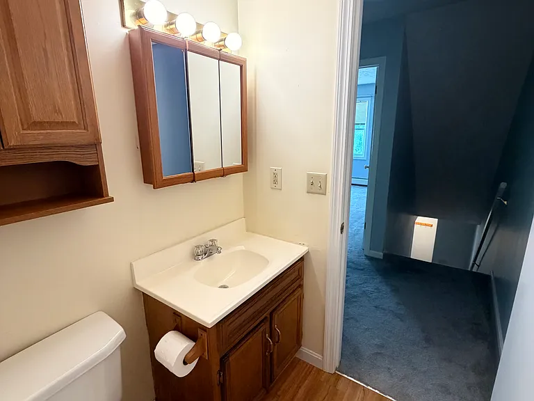 237 S Main St #5 — Photo 11