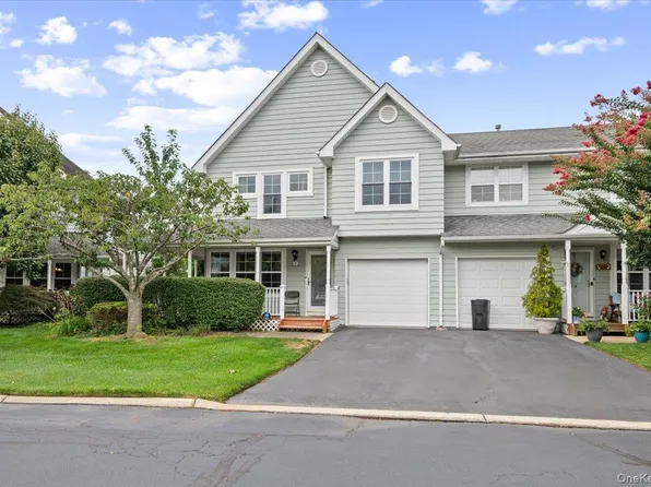 52 Fairlawn Drive, Central Islip, NY 11722