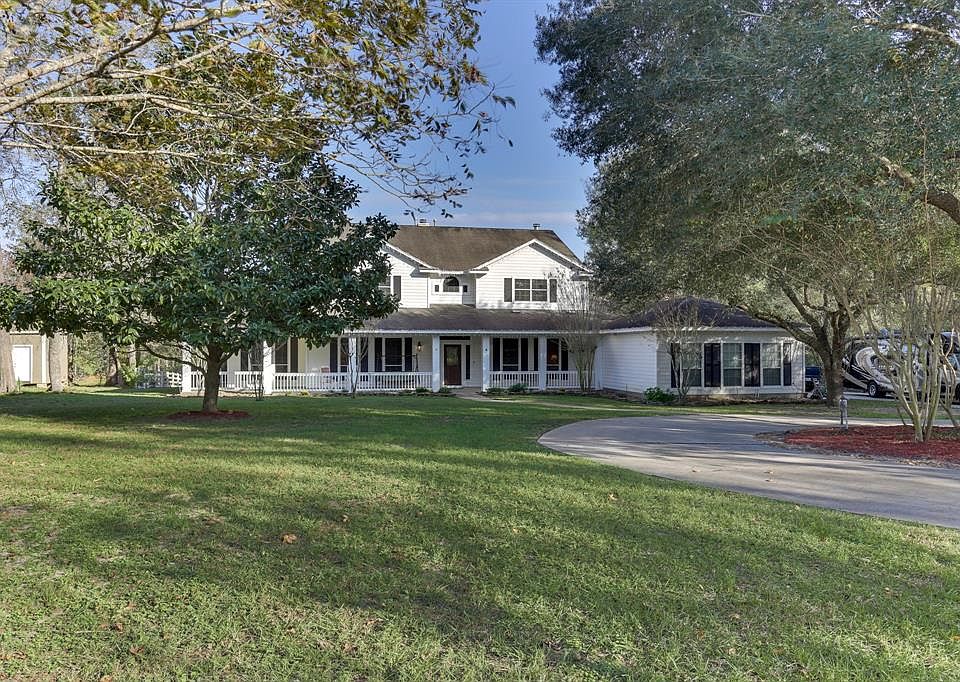 1st image of 2602 Blue Lake Dr