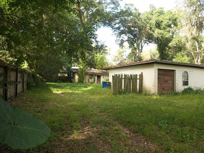2nd image of 332 Metz St
