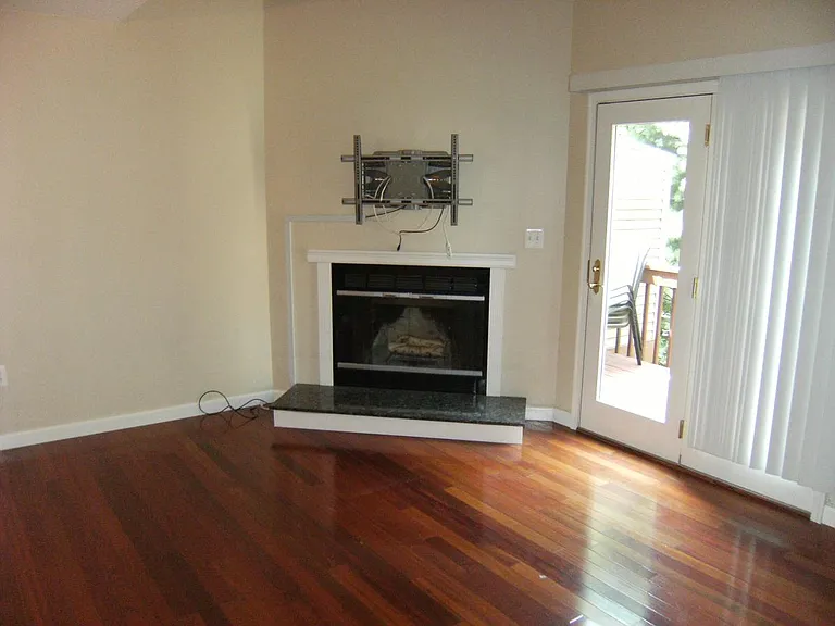 50 Pierce St #27 — Photo 19