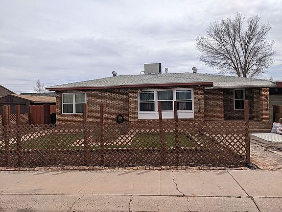 4th image of 109 E Mahoney St