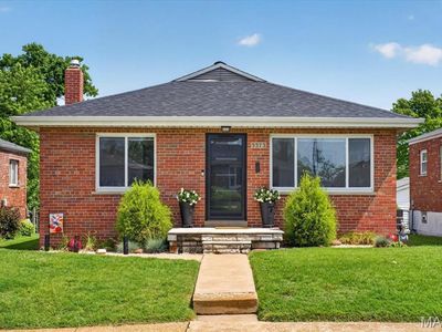 5573 Lindenwood Ave, Saint Louis, MO, 63109