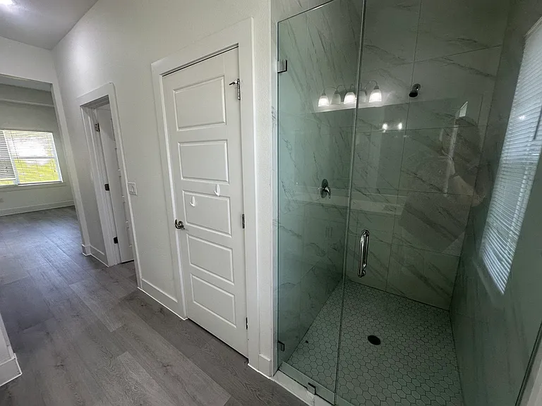 2810 W Huron Ln — Photo 9