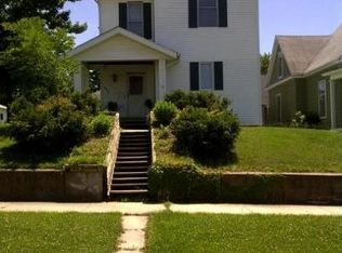 832 W Reed St, Moberly, MO 65270