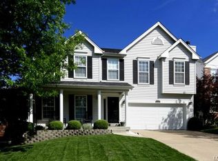 16748 Hickory Crest Dr, Ballwin, MO