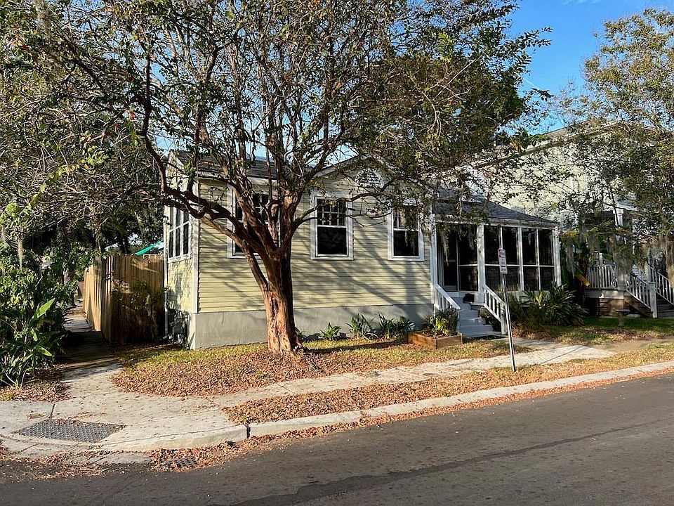 1st image of 3261 Derby Pl