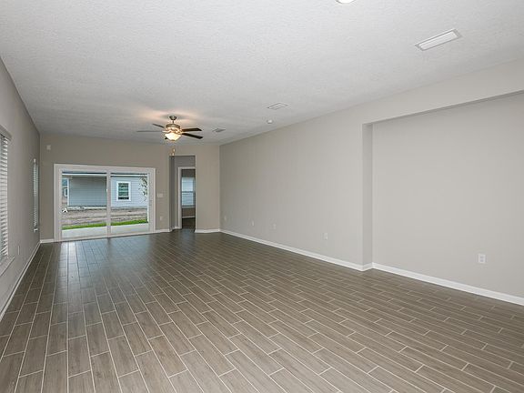 4th image of 197 Foxfire Dr