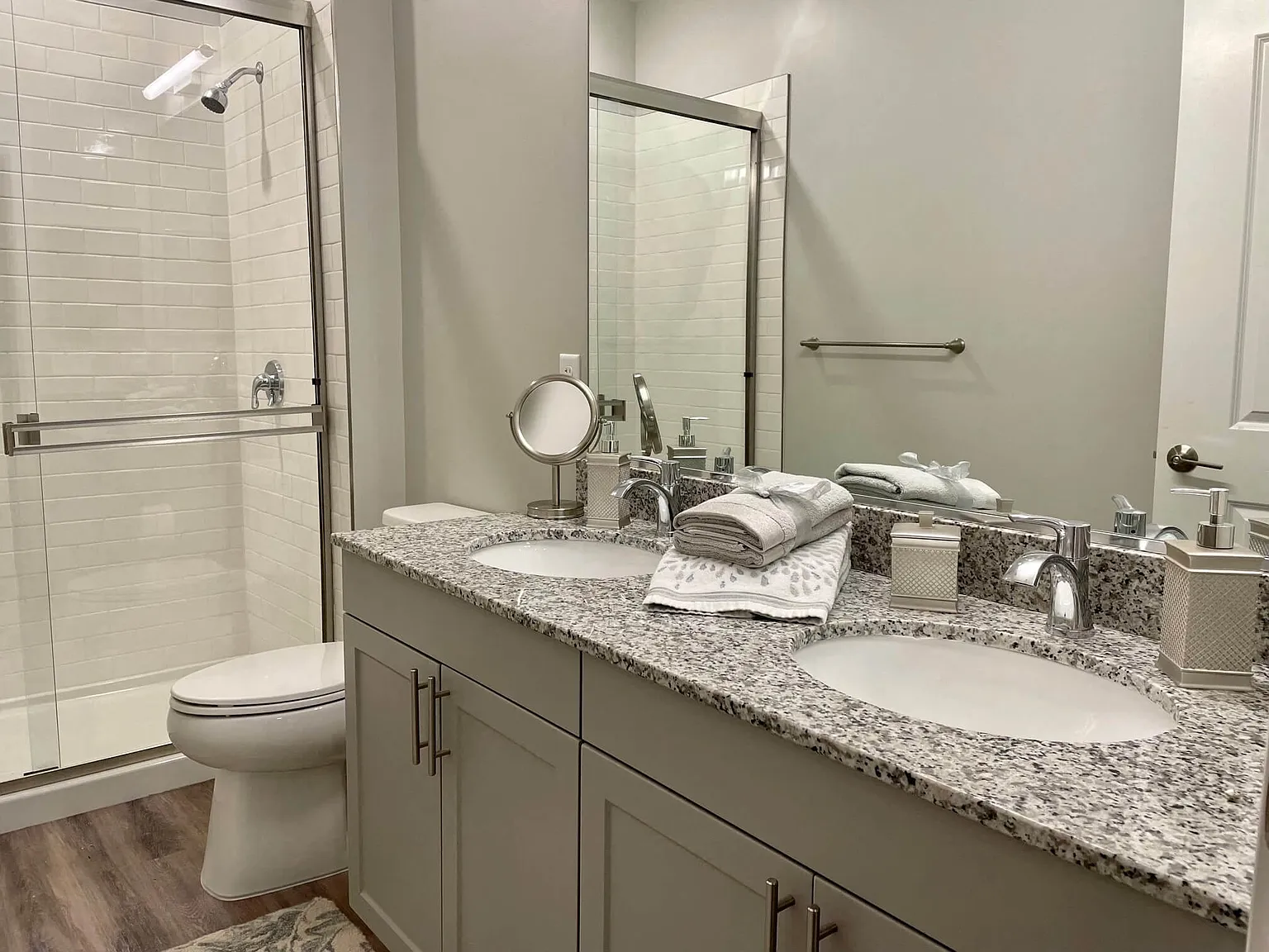 The Residences at Crosstree — Photo 4