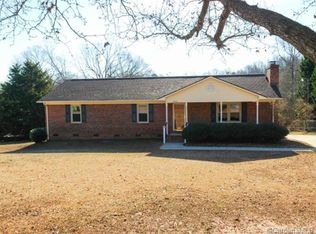 448 Hidden Lake Dr, York, SC 29745