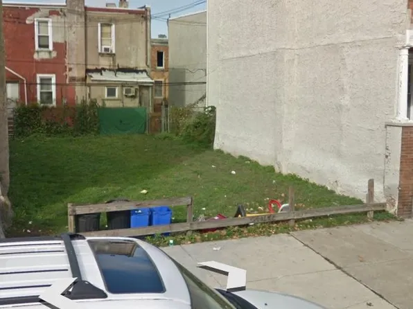 44 N Farson St, Philadelphia, PA 19139