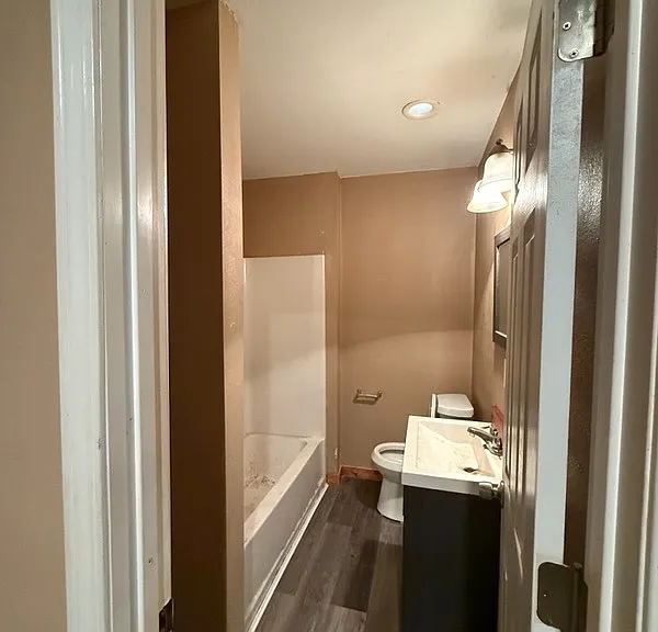 211 Elm St #9 — Photo 9