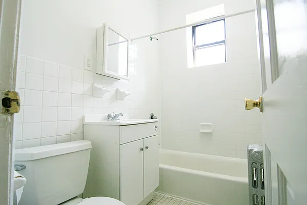 Rented by Horowitz Real Estate | media 21