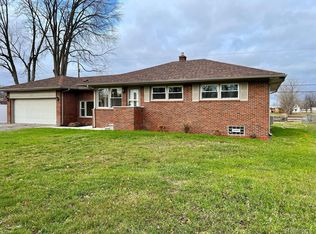 25561 S River Rd, Harrison Township, MI 48045