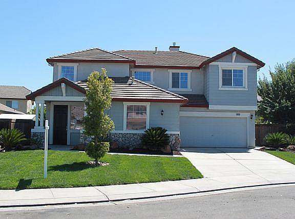 2nd image of 3020 Petit Ln