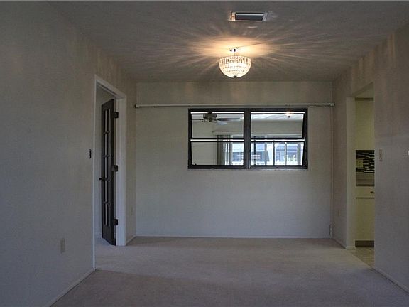 4th image of 2307 Lake View Blvd