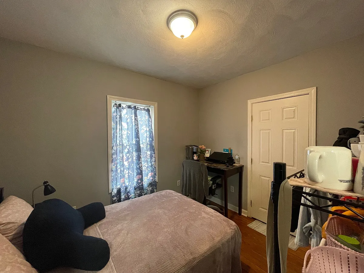 Building Photo - 43 Derby St #1B
