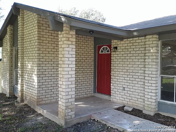 3rd image of 2815 Chesterhill Dr