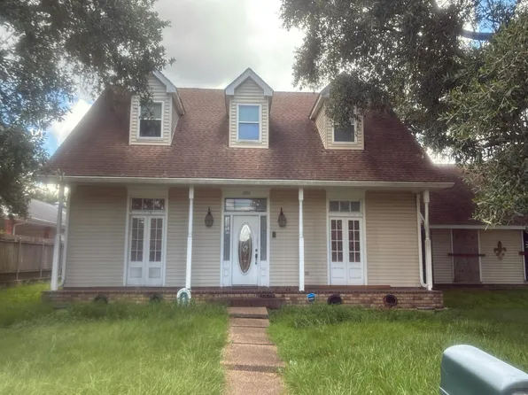 2725 Cypress Lawn Dr, Marrero, LA 70072