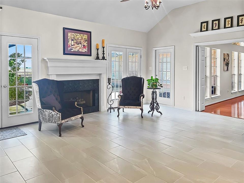 218 River Oaks Dr, Lake Jackson, TX 77566 MLS 96164867 Zillow