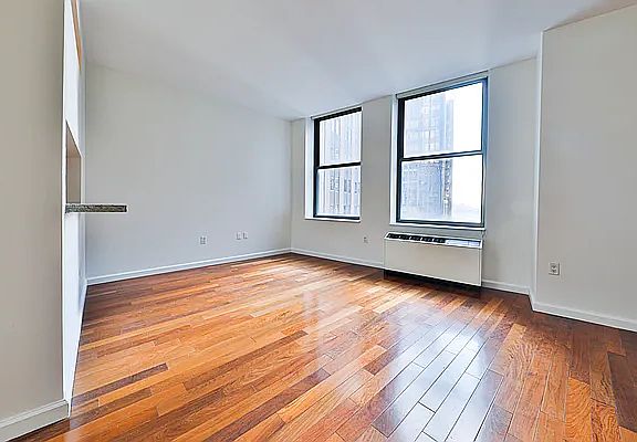 4th image of 82 Beaver St APT 1301