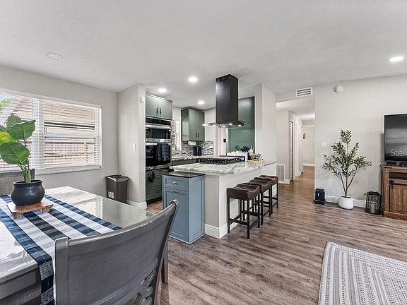 3rd image of 9009 1ST STREET NE