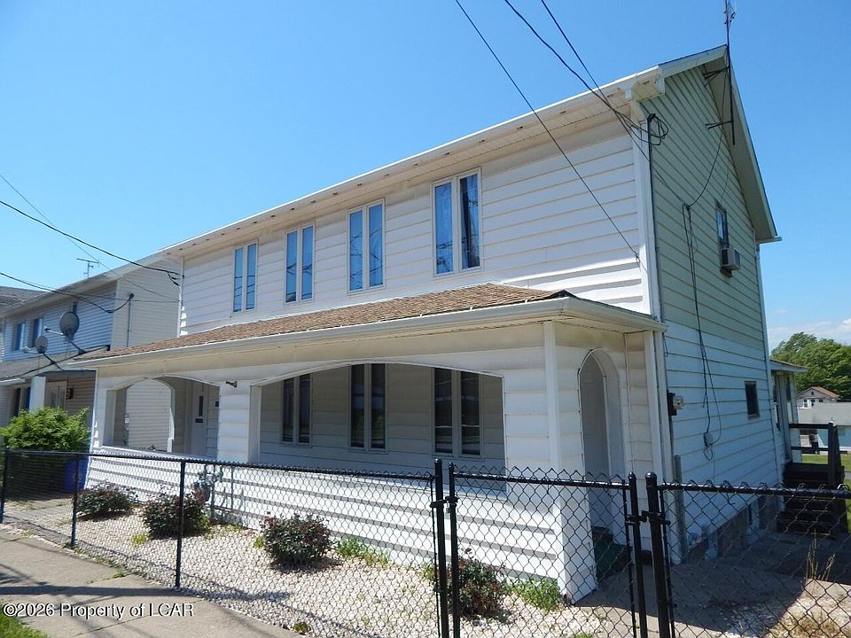 1st image of 170 Kidder St