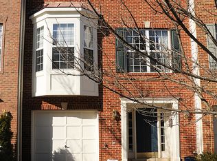 4032 Shaughnessy Ct, Fairfax, VA 22030