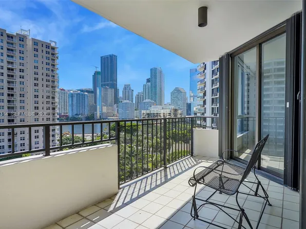 520 Brickell Key Dr, Miami, FL