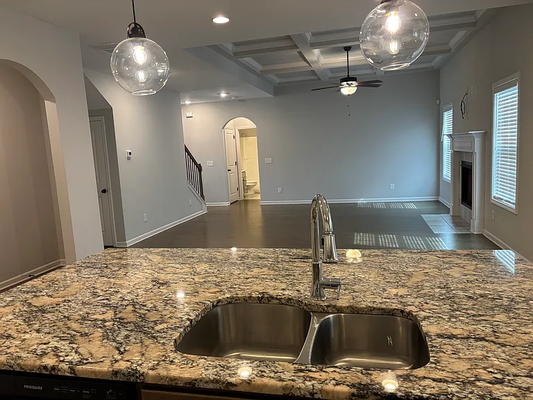 Wymond Dr — Photo 6