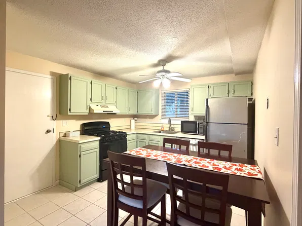 4 Evergreene #4, Wallingford, CT 06492