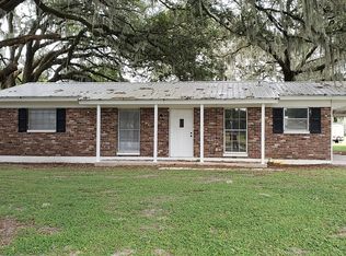 9781 McIntosh Rd, Dover, FL 33527