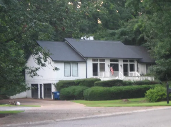 804 Riverchase Pkwy W, Birmingham, AL 35244