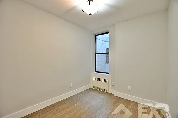 Rented by EXR | media 4